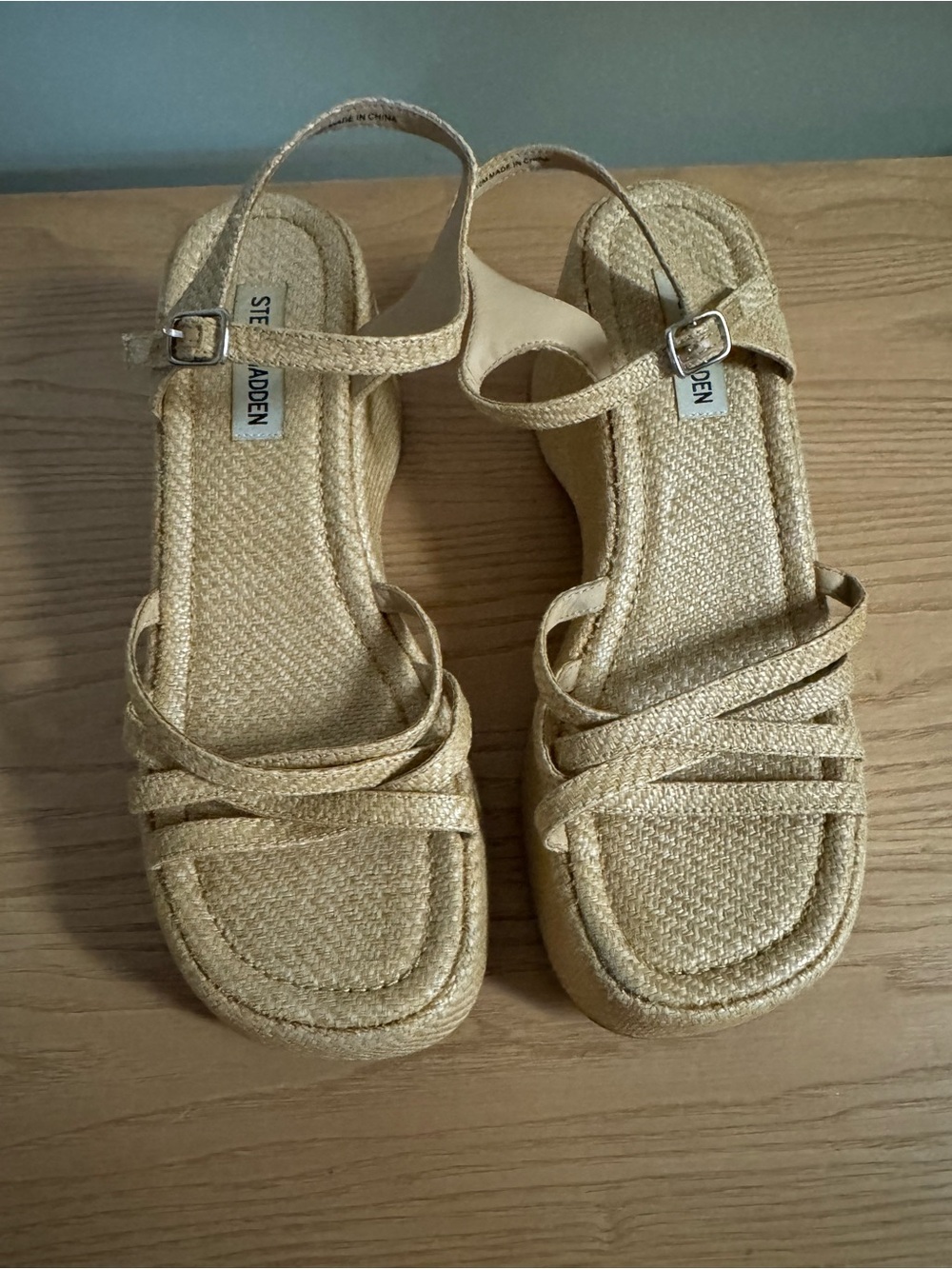 Steve Madden Crazy Raffia Platform Wedge Sandals Beige Strappy Size 10